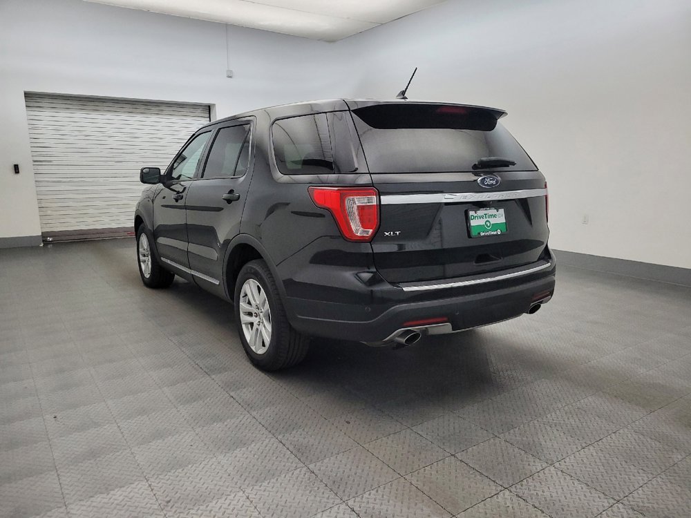 Used 2018 Ford Explorer XLT w/ Equipment Group 201A FWD image 5