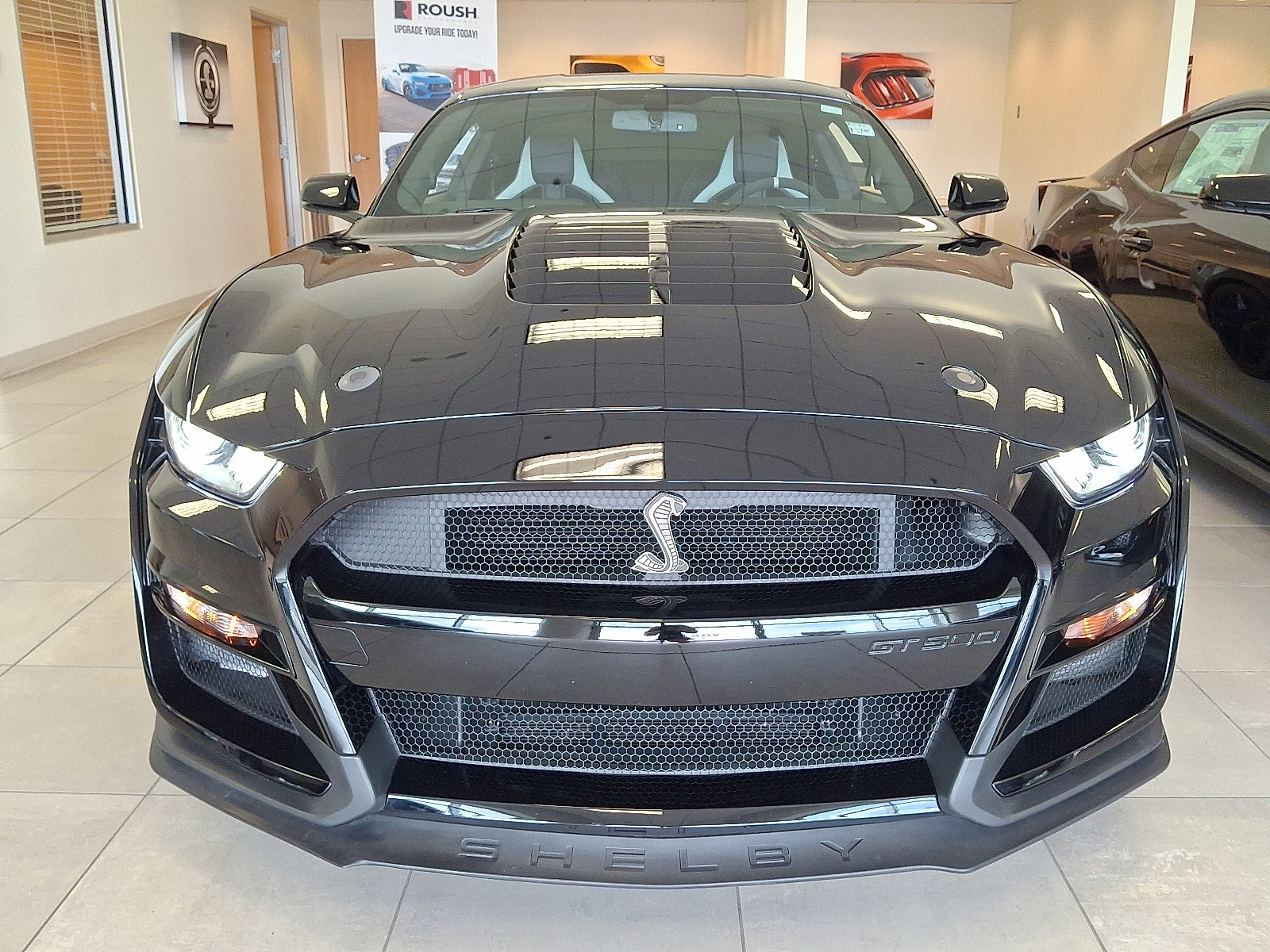 Certified 2022 Ford Mustang Shelby GT500 w/ Technology Package image 3
