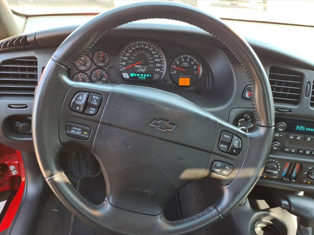 Used 2004 Chevrolet Monte Carlo SS w/ Dale Earnhardt Jr. Package FWD image 20