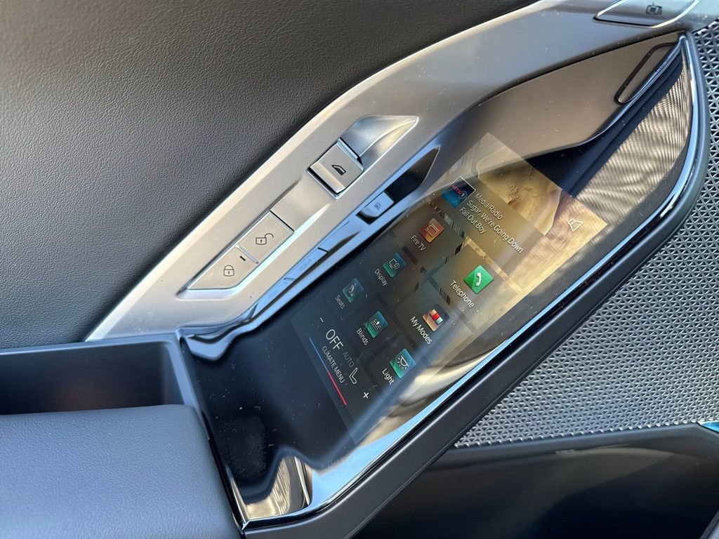 New 2026 BMW 760i xDrive w/ Executive Package image 23