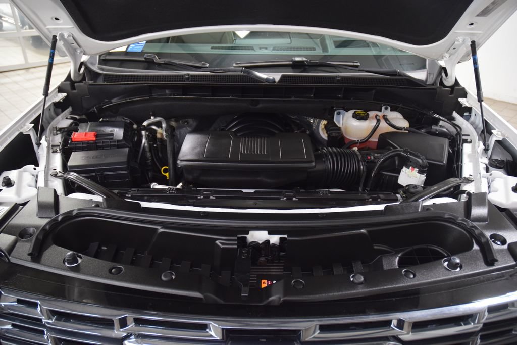 Used 2025 GMC Yukon XL Denali Ultimate w/ LPO, Floor Liner Package AWD/4WD image 32
