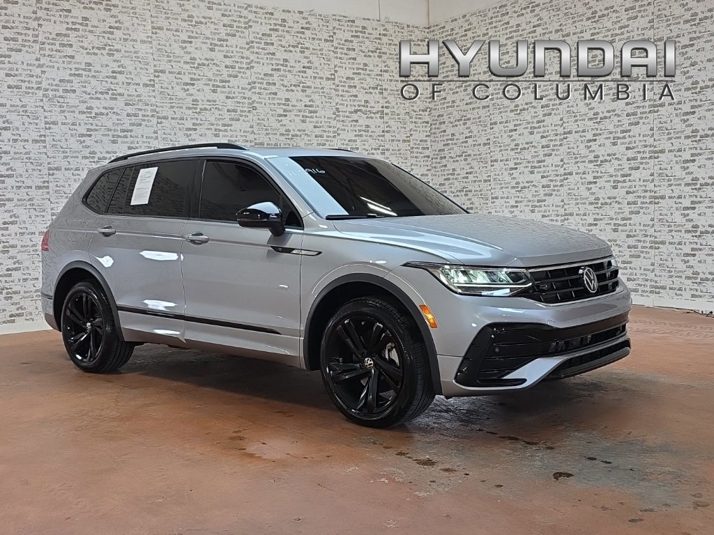Used 2024 Volkswagen Tiguan SE R-Line