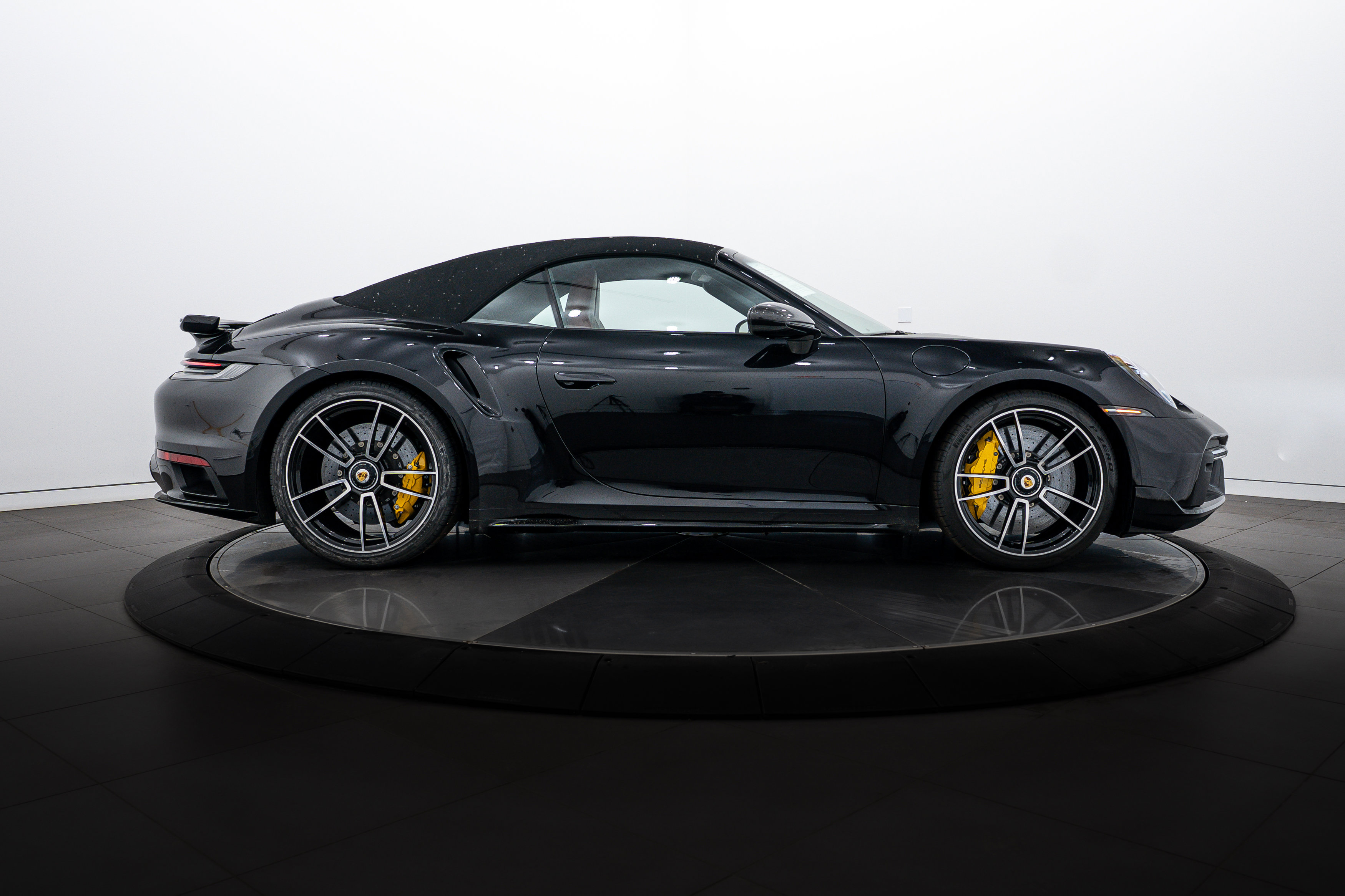 Certified 2024 Porsche 911 Turbo S image 31