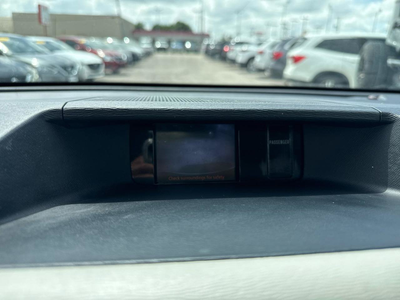 Used 2013 Toyota Sienna XLE FWD image 21