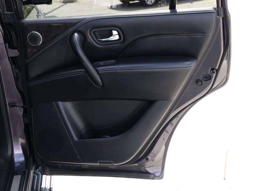 Used 2024 INFINITI QX80 Luxe image 19