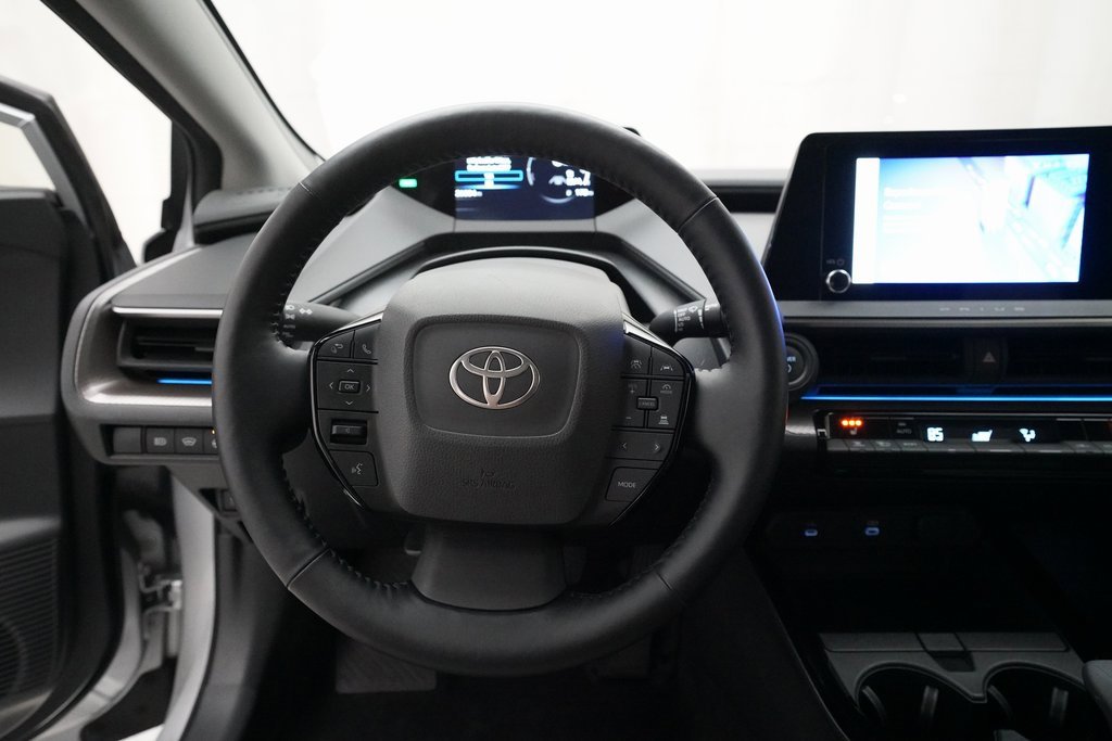 Used 2023 Toyota Prius Limited image 4