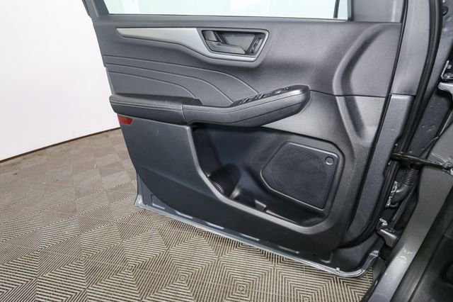 Used 2023 Ford Escape Active AWD/4WD image 36