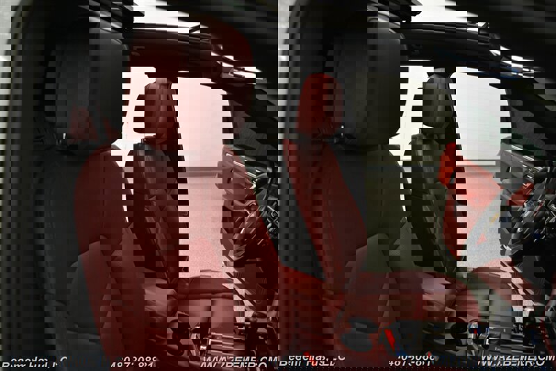 Used 2023 Porsche Macan image 20