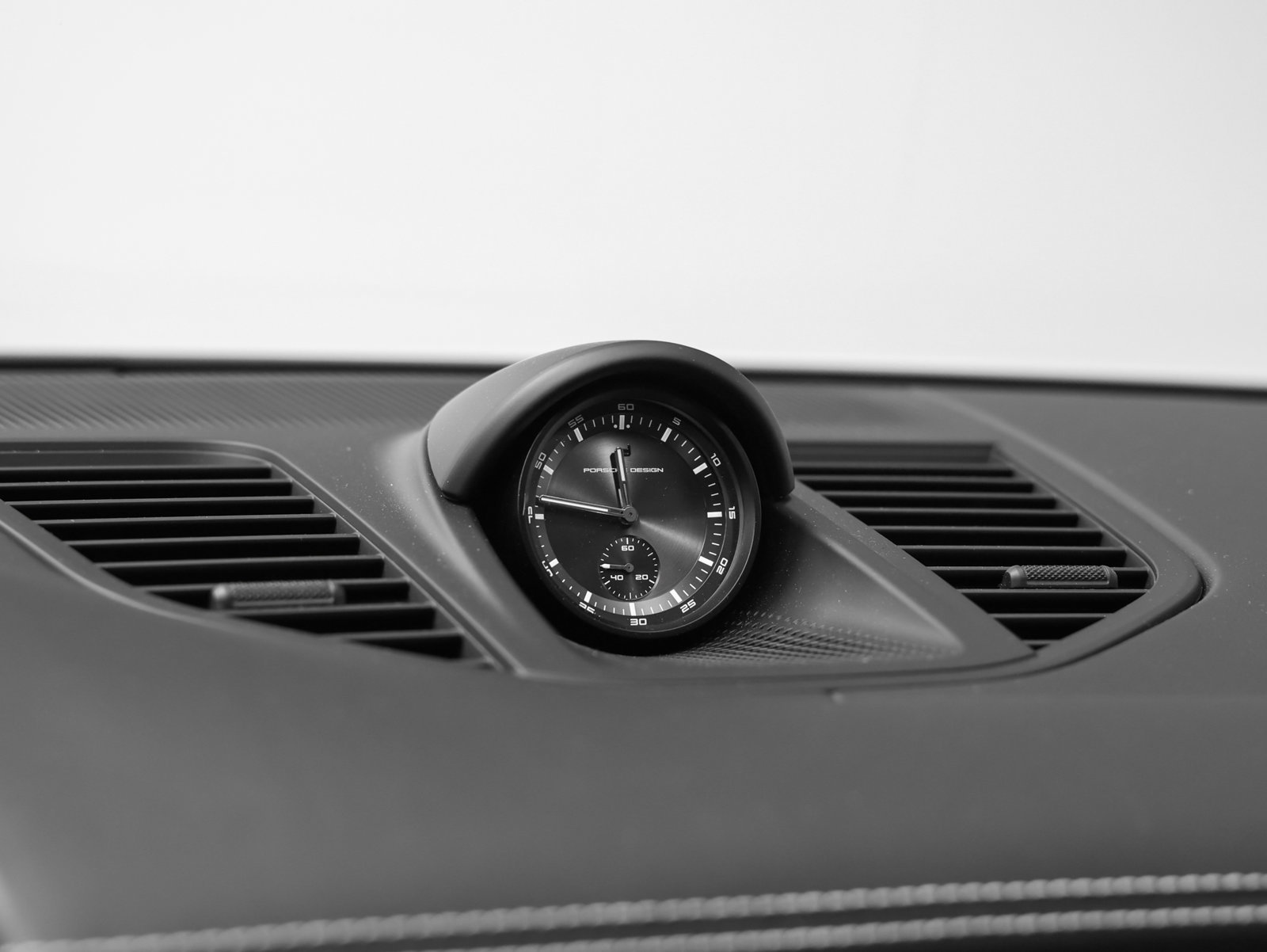 Certified 2026 Porsche Panamera 4 E-Hybrid AWD/4WD image 40
