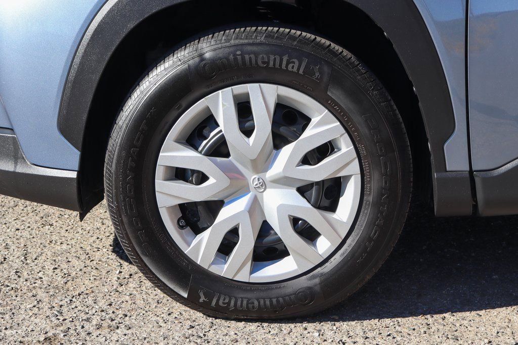 Used 2022 Toyota Corolla Cross L image 40