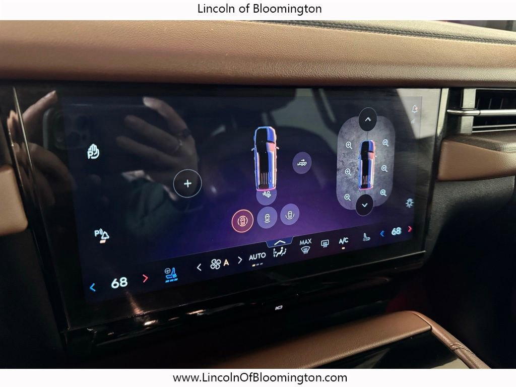 Certified 2025 Lincoln Navigator Reserve AWD/4WD image 58