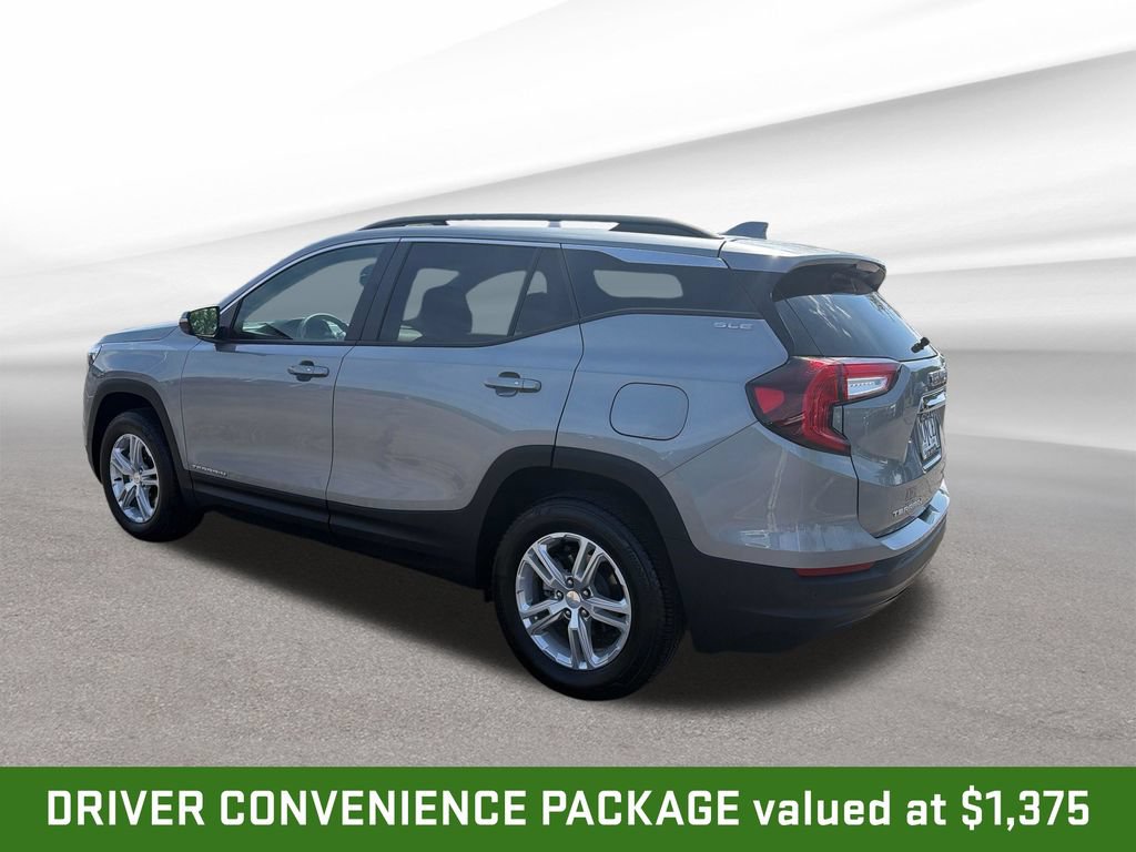 Certified 2023 GMC Terrain SLE w/ Driver Convenience Package AWD/4WD image 3