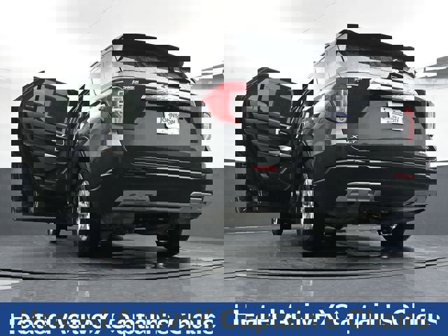 Used 2023 Ford Explorer XLT w/ Equipment Group 202A image 35