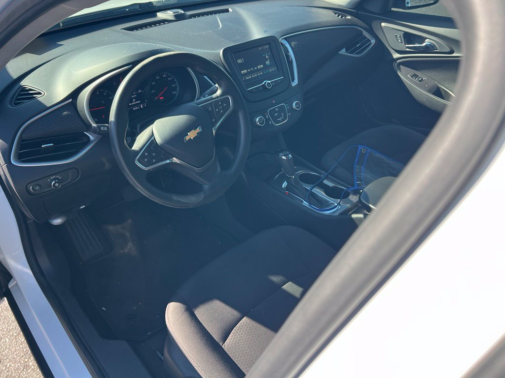 Used 2017 Chevrolet Malibu LS FWD image 14