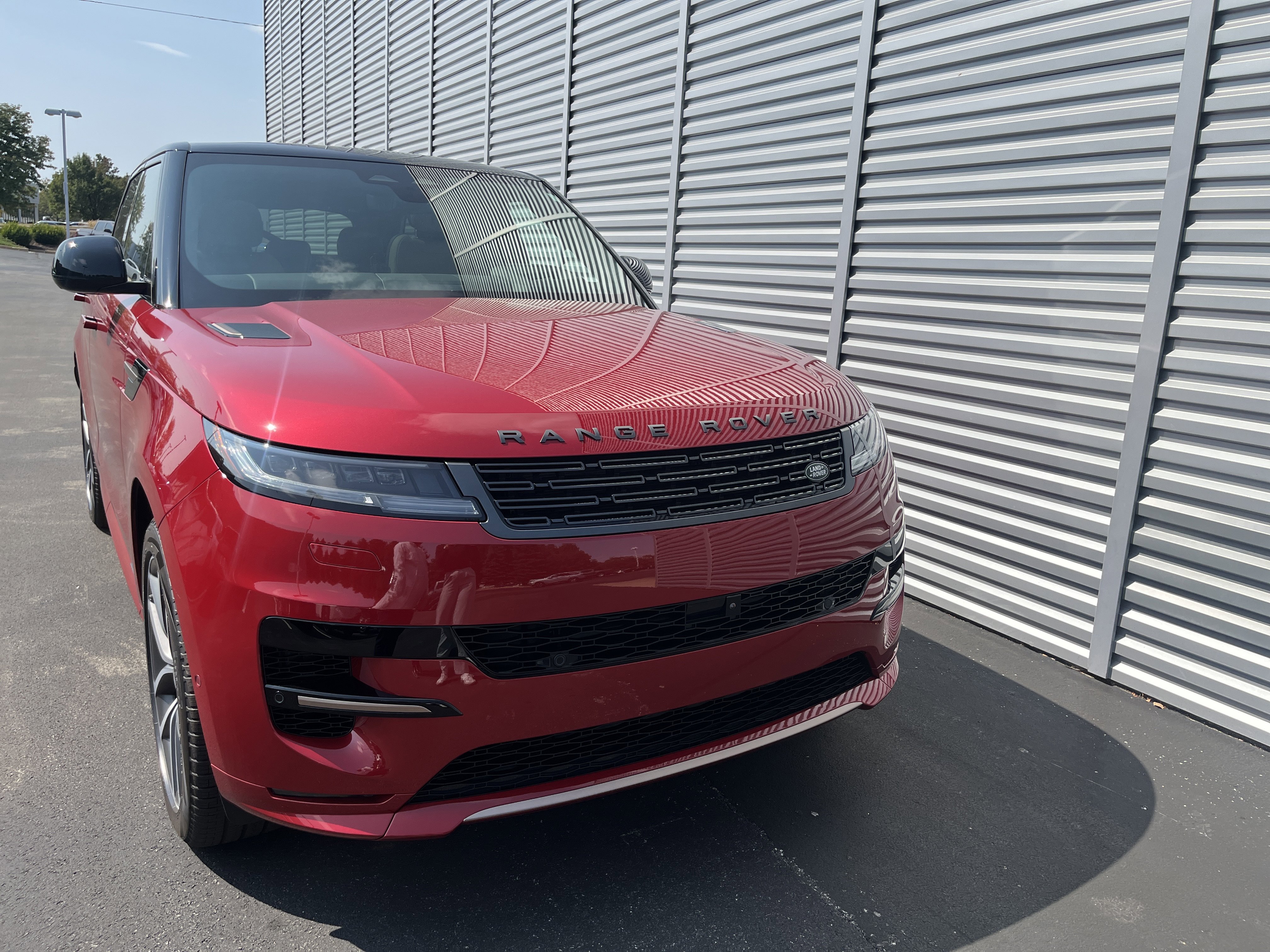 New 2025 Land Rover Range Rover Sport Autobiography image 8