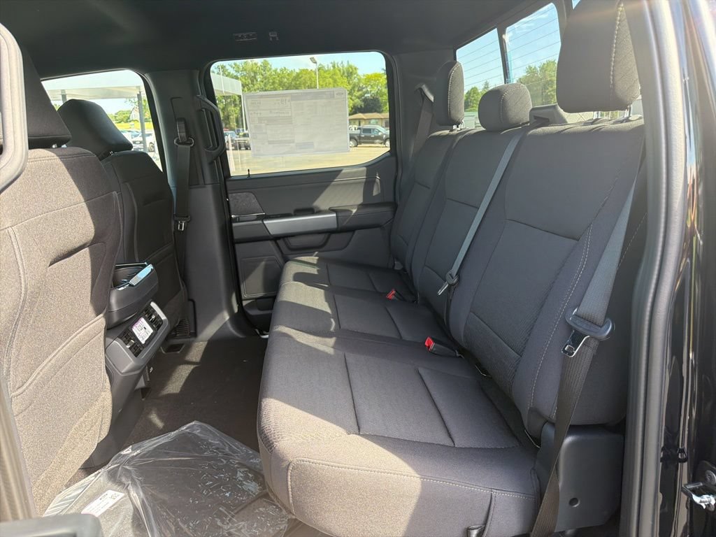 New 2026 Ford F150 XLT w/ Equipment Group 302A MID AWD/4WD image 11
