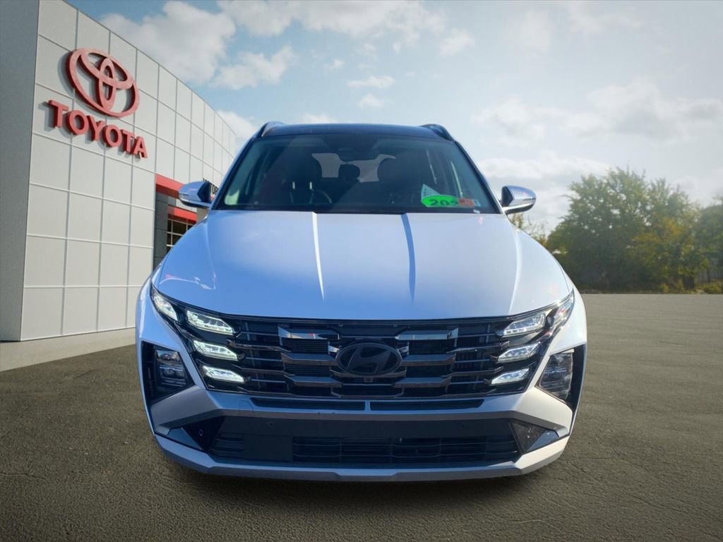 Used 2025 Hyundai Tucson Limited image 8