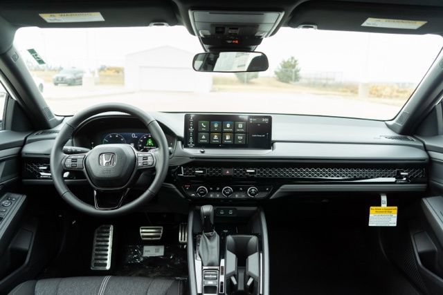 Used 2023 Honda Accord Sport image 15
