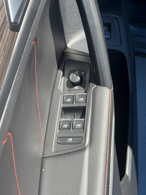 Used 2024 Volkswagen Tiguan Wolfsburg Edition AWD/4WD image 20
