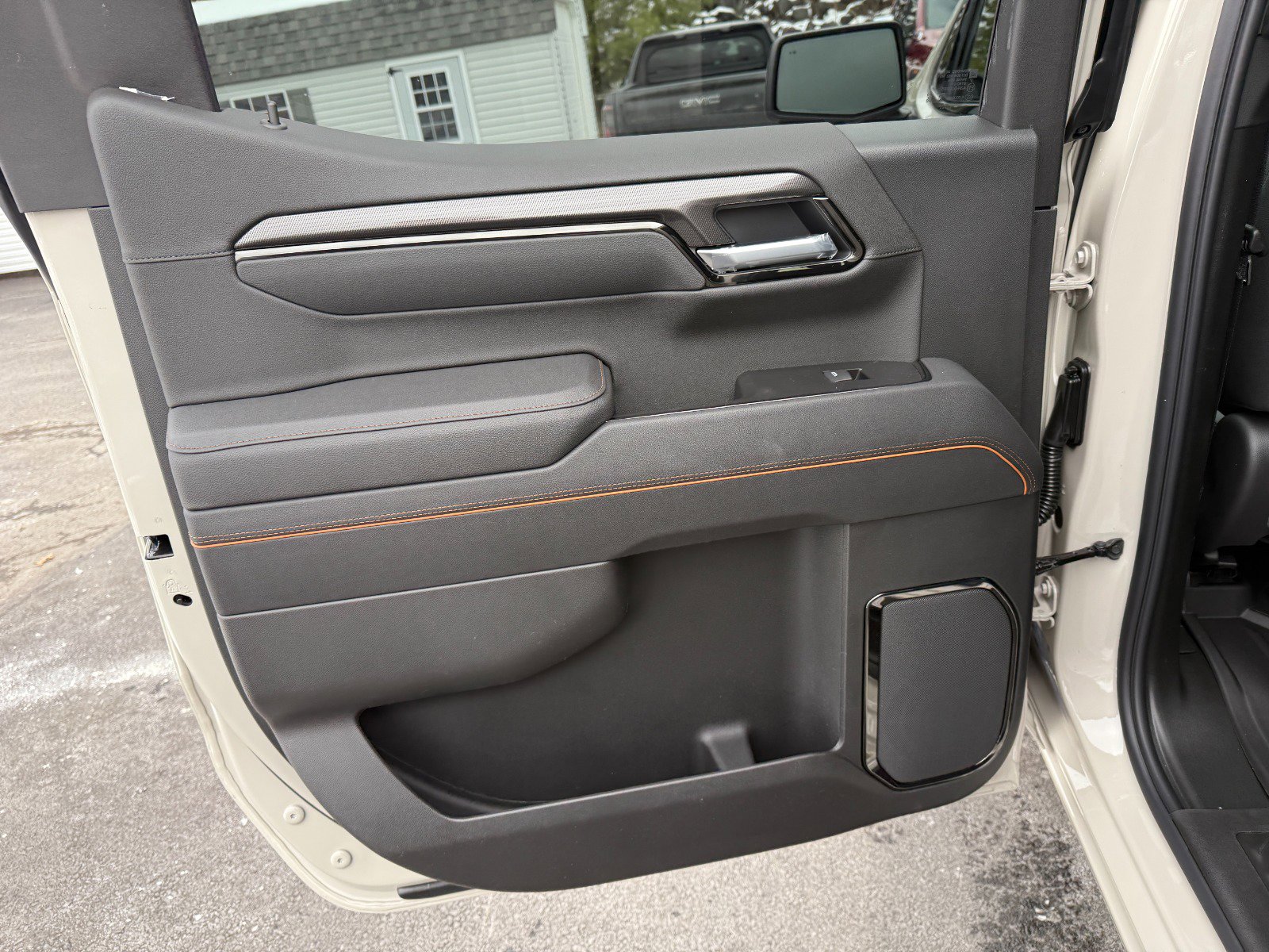 New 2026 GMC Sierra 1500 AT4 w/ AT4 Premium Package image 17