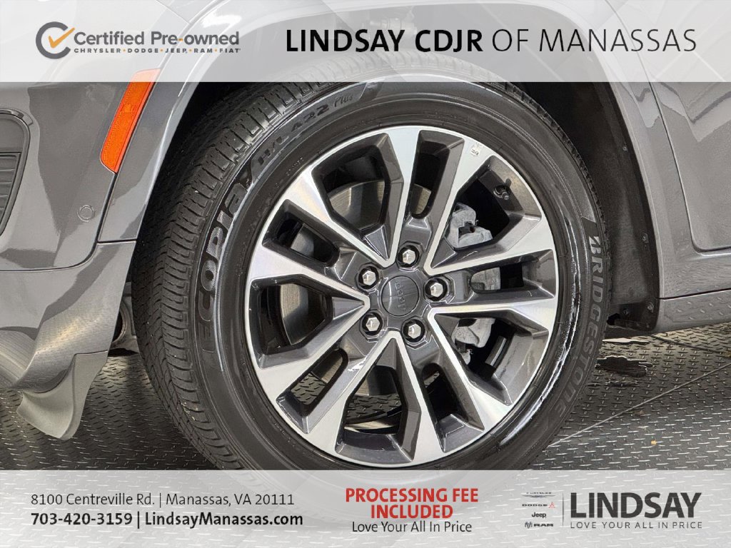 Used 2025 Jeep Grand Cherokee L Overland w/ Advanced Protech Group III AWD/4WD image 11