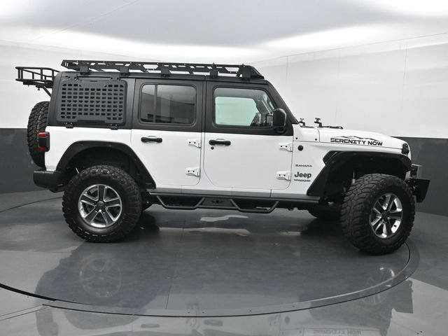 Used 2018 Jeep Wrangler Unlimited Sahara AWD/4WD image 2
