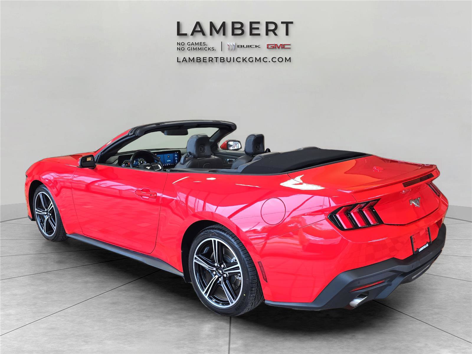 Used 2025 Ford Mustang Premium RWD image 12