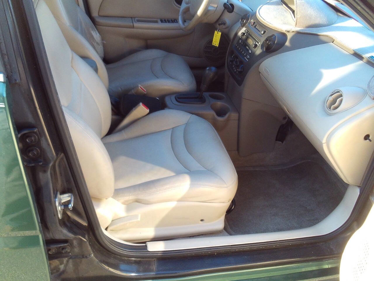 Used 2003 Saturn ION Level 3 w/ Travel Pkg image 20