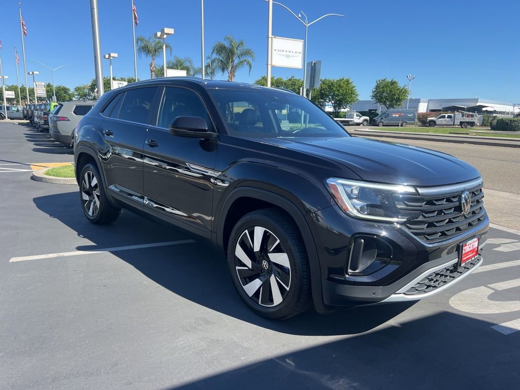 Used 2025 Volkswagen Atlas Cross Sport SE image 6