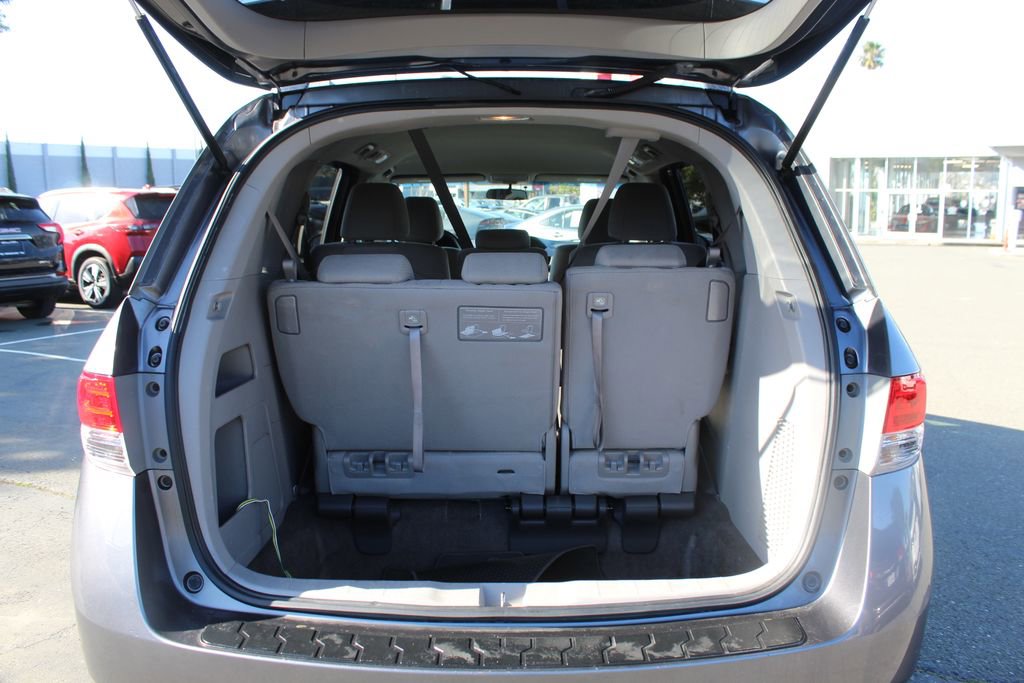 Used 2014 Honda Odyssey EX image 10