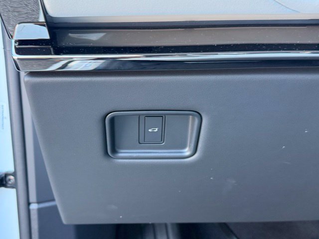 Certified 2026 Land Rover Range Rover Sport SE AWD/4WD image 19