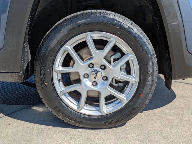 Certified 2023 Jeep Renegade Latitude AWD/4WD image 11