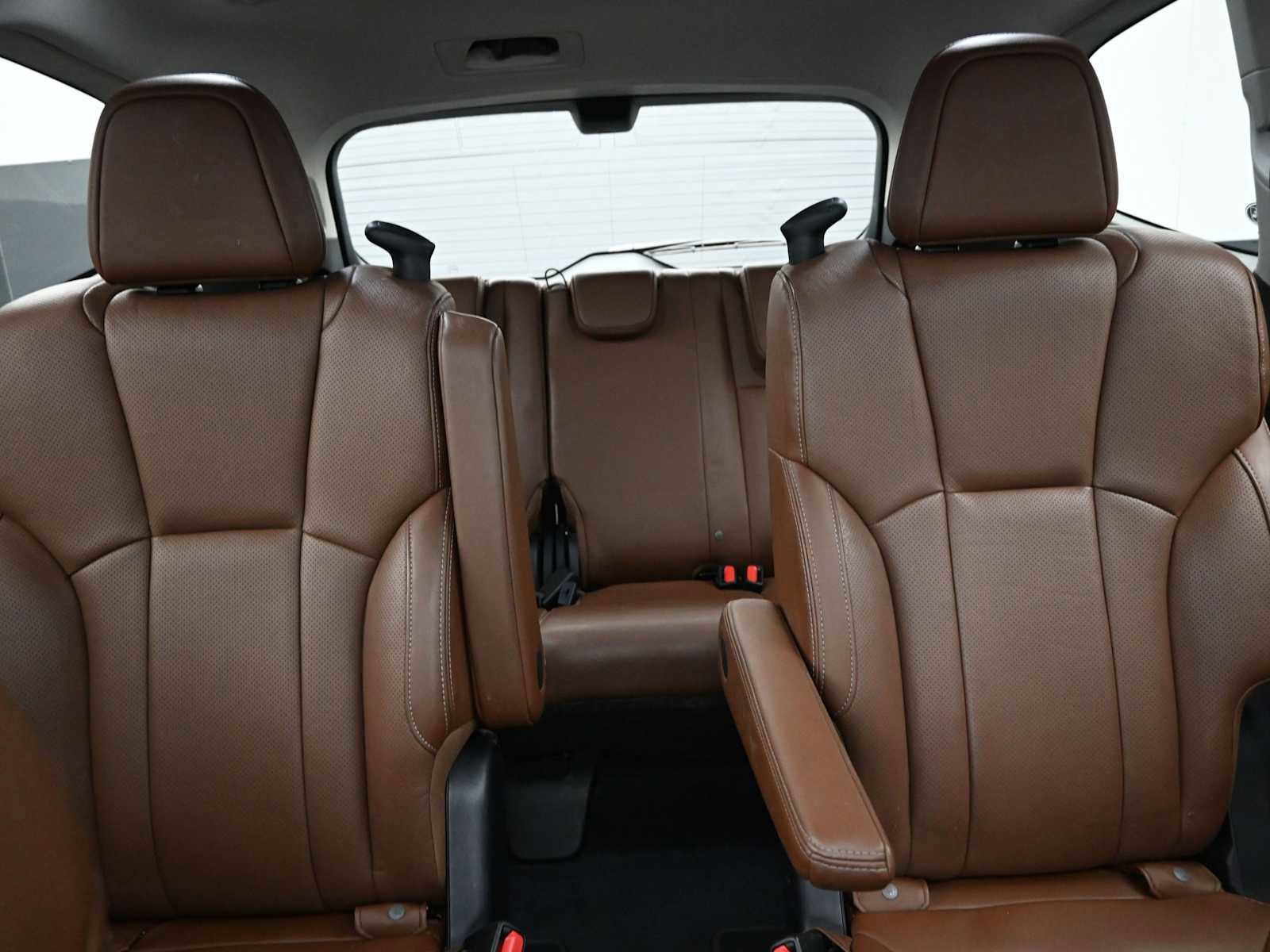 Used 2021 Subaru Ascent Touring AWD/4WD image 34