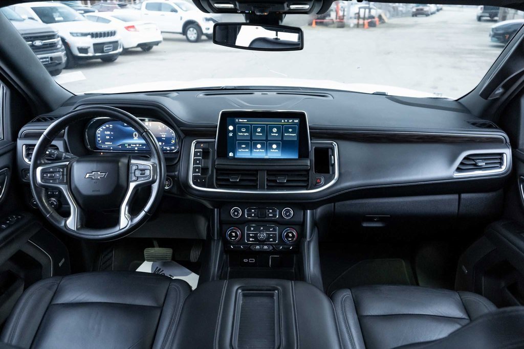 Used 2022 Chevrolet Suburban Z71 image 14
