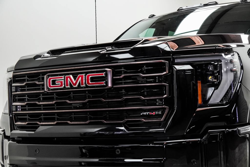 Used 2026 GMC Sierra 2500 AT4X AWD/4WD image 2