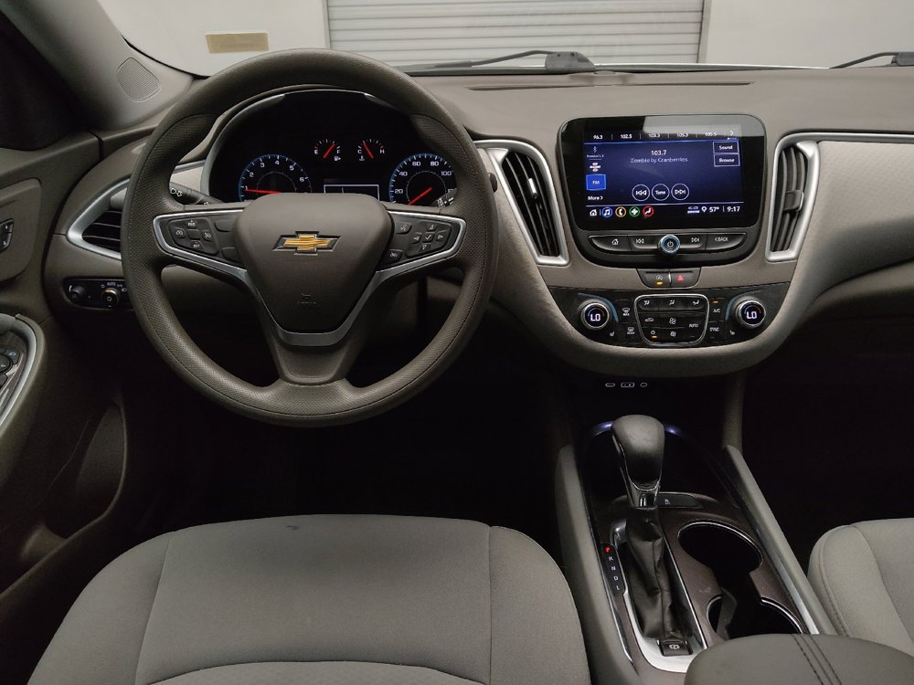Used 2022 Chevrolet Malibu LT FWD image 22