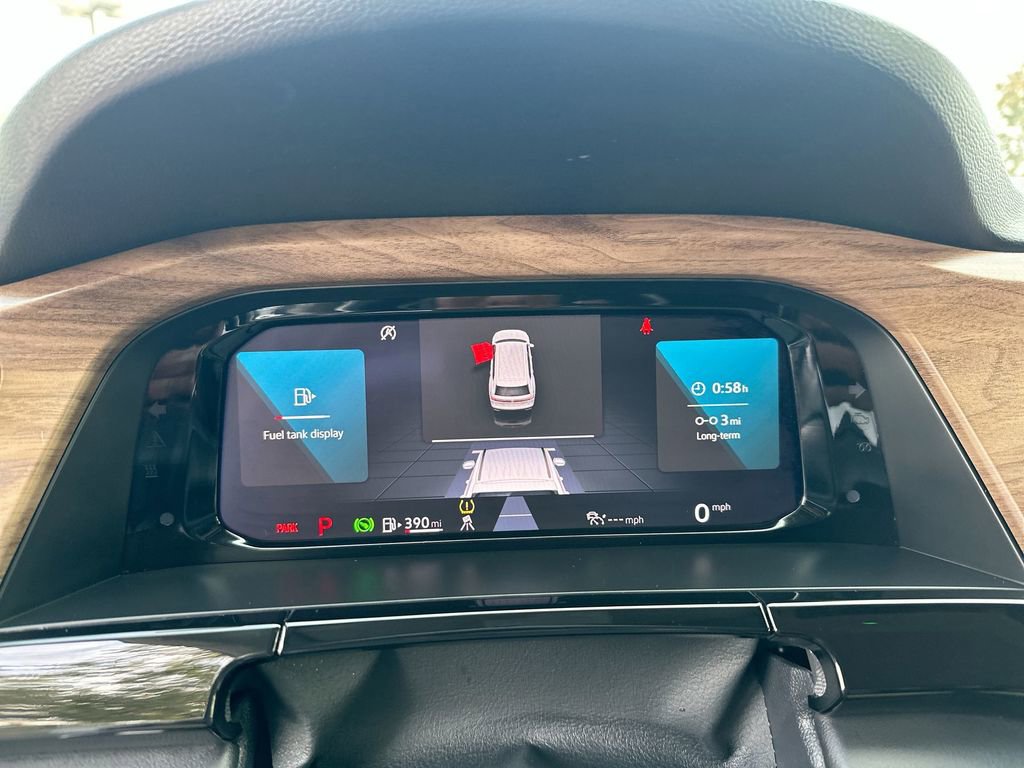 Used 2025 Volkswagen Atlas SE image 43