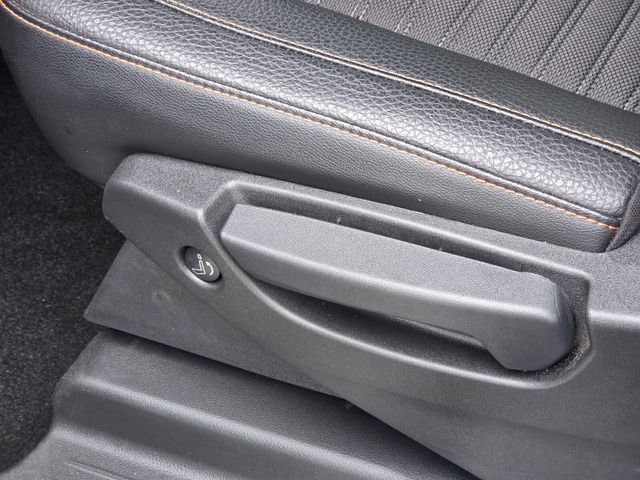 Used 2024 Nissan Pathfinder Rock Creek AWD/4WD image 13