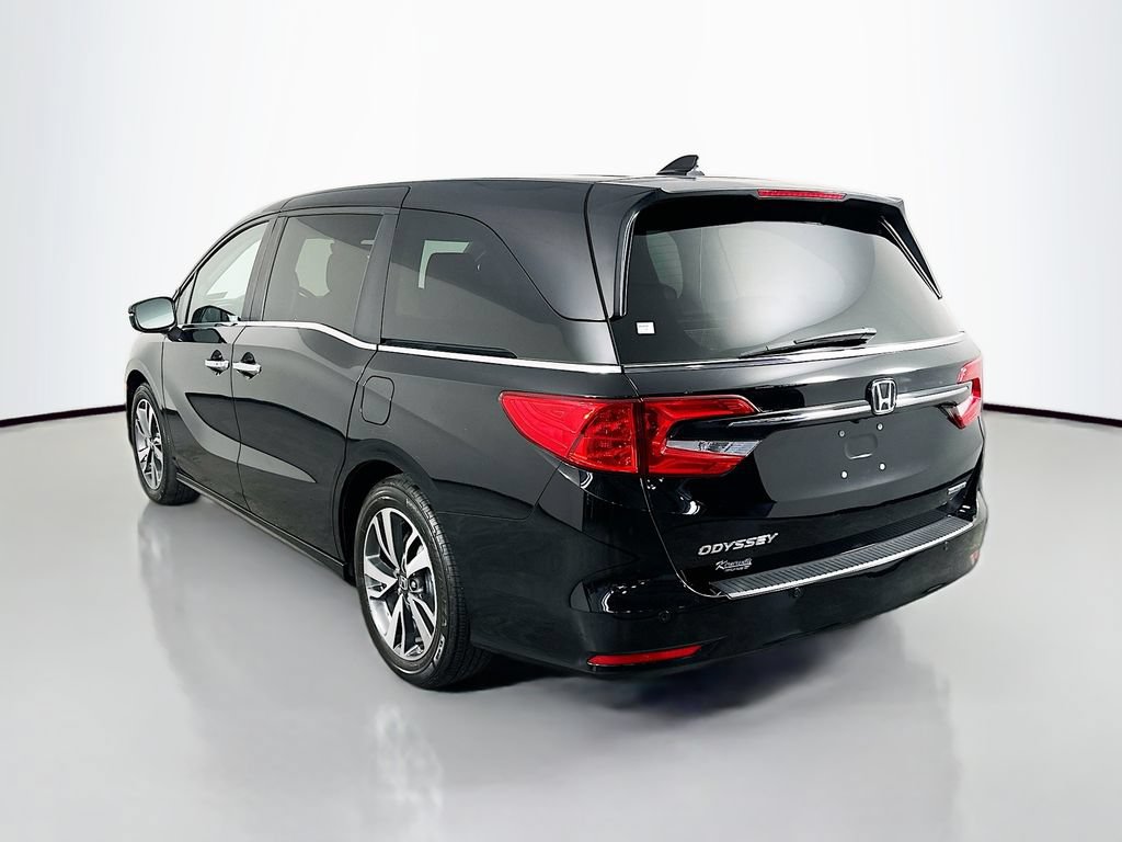 Used 2023 Honda Odyssey Touring image 5