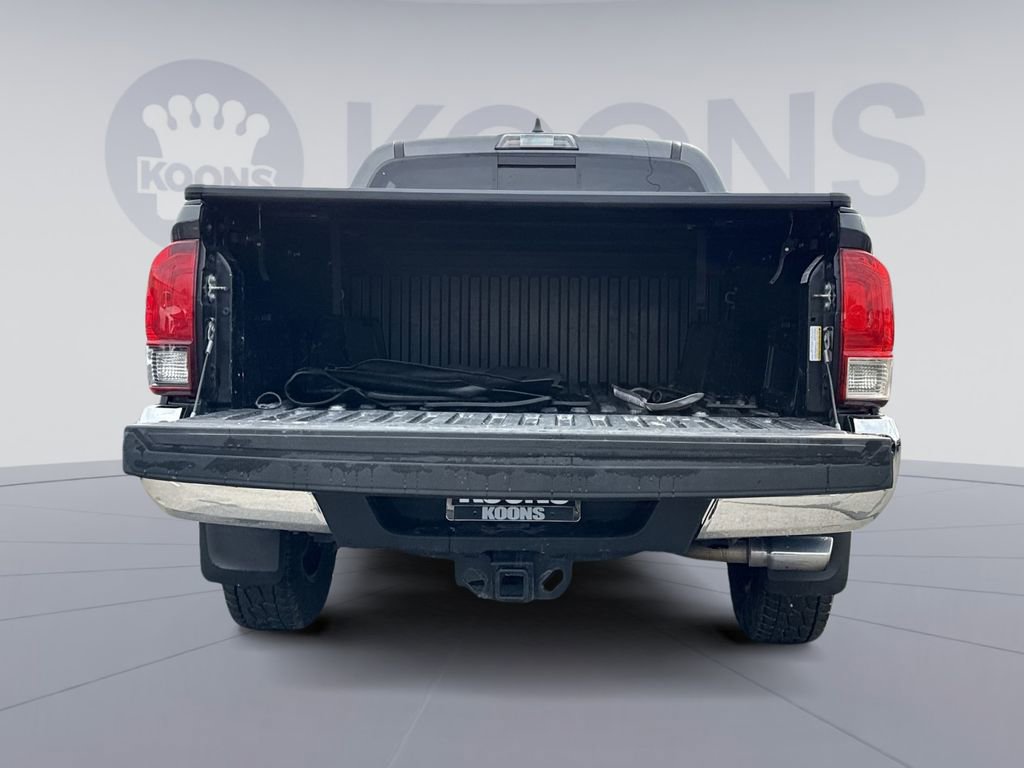 Used 2020 Toyota Tacoma SR5 image 24