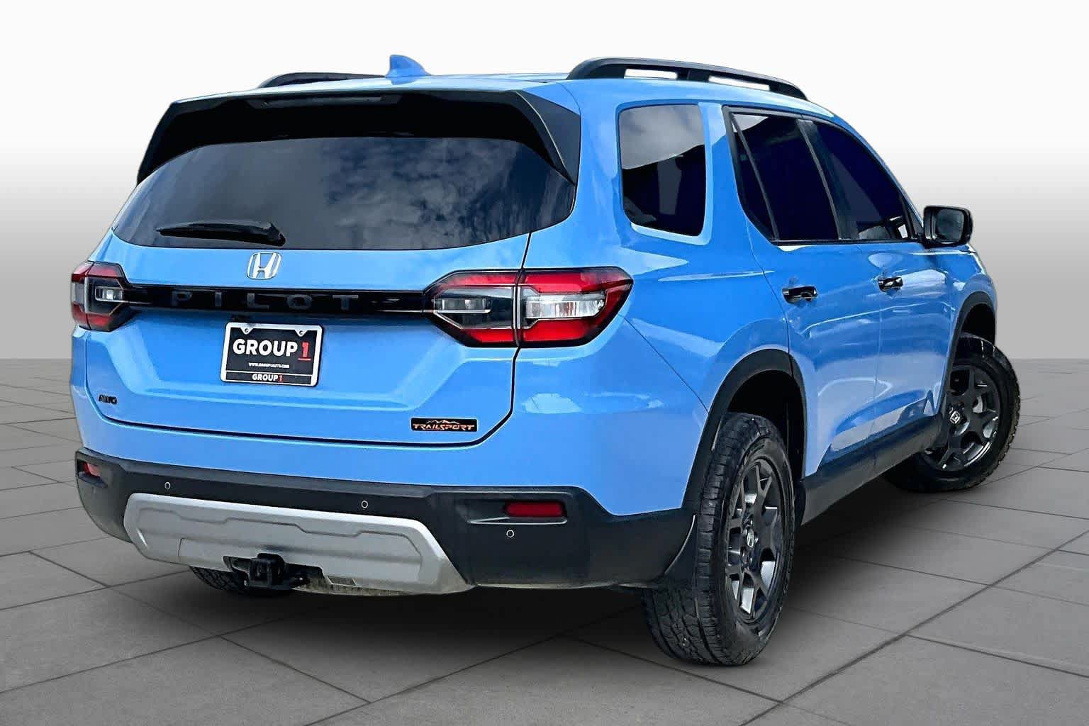 Used 2024 Honda Pilot TrailSport image 12