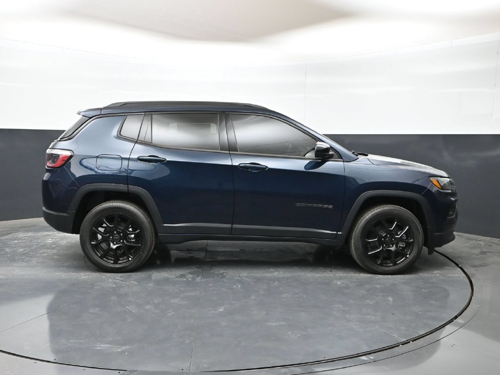 New 2026 Jeep Compass Latitude AWD/4WD image 28