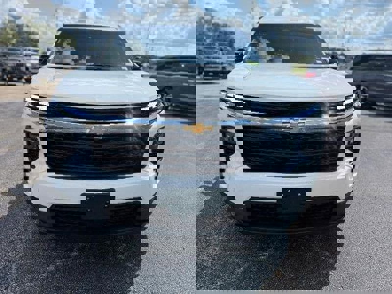 Used 2024 Chevrolet Traverse LS image 46