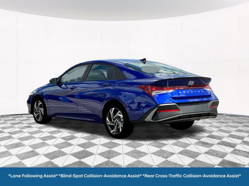 Certified 2025 Hyundai Elantra Sport FWD image 8