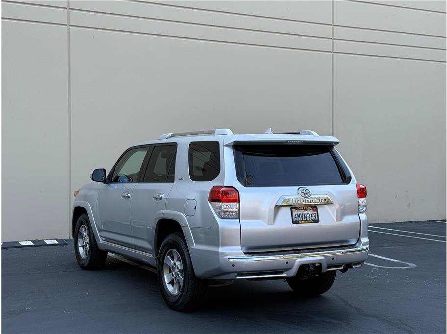 Used 2010 Toyota 4Runner SR5 RWD image 4