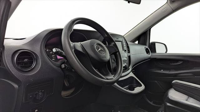Used 2016 Mercedes-Benz Metris Passenger image 22