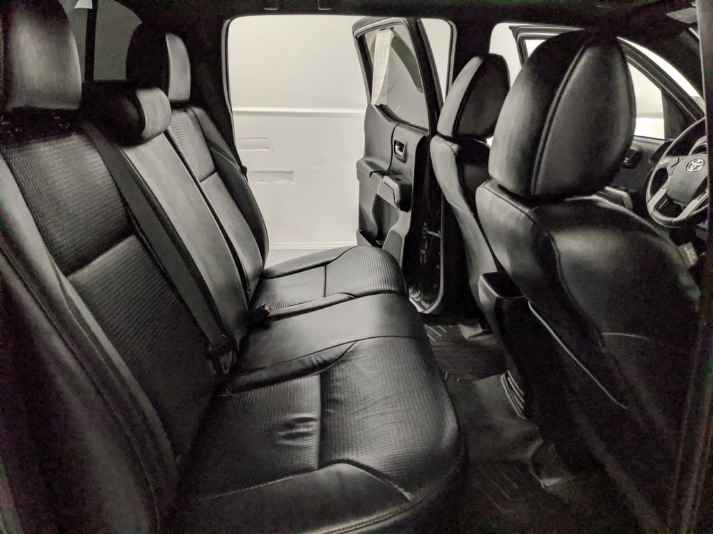 Used 2020 Toyota Tacoma Limited AWD/4WD image 19