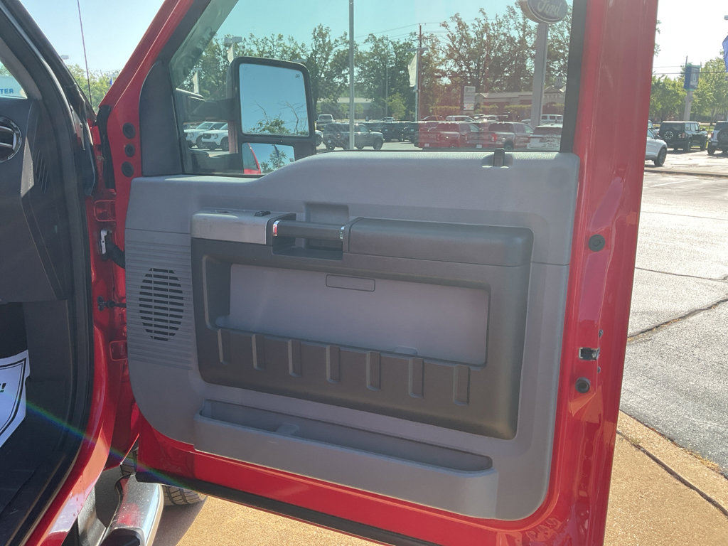 Used 2013 Ford F250 XLT w/ Snow Plow Prep Pkg AWD/4WD image 7