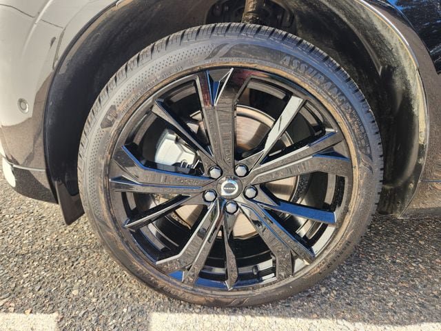 Certified 2024 Volvo XC60 T8 Ultimate w/ Climate Package AWD/4WD image 20