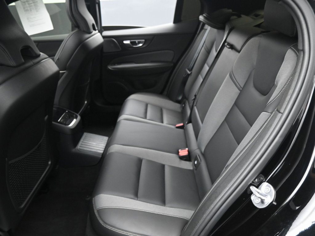 Used 2024 Volvo S60 T8 Ultimate w/ Climate Package image 31